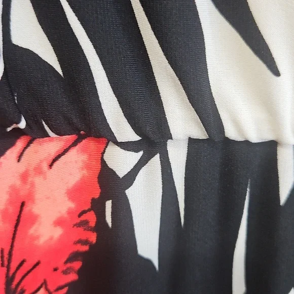 Dressbarn 2-Piece Floral Set - Size 18 - Picture 11 of 17